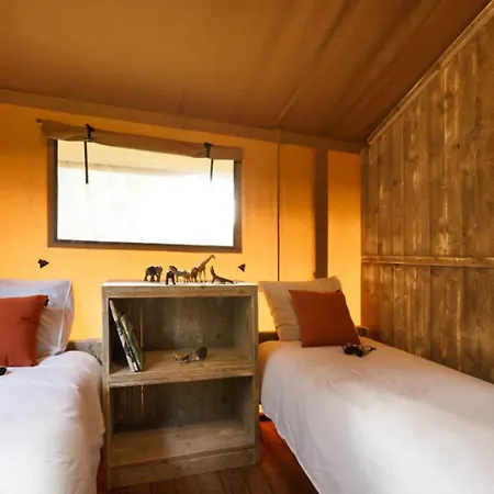 Stoere Safaritent Voor 7 Personen Met Prive Sanitair Sleepy אוהל מפואר *