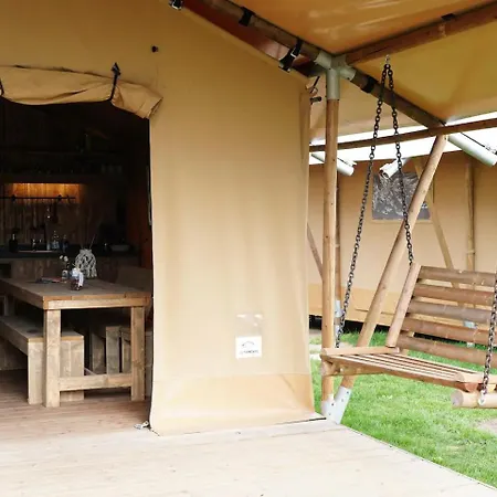 Glamping Stoere Safaritent Voor 7 Personen Met Privé Sanitair Sleepy Behelp