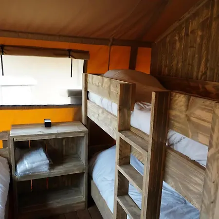 Stoere Safaritent Voor 7 Personen Met Prive Sanitair Sleepy * Behelp