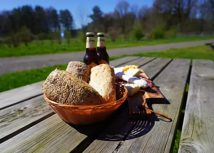 Glamping Stoere Safaritent Voor 7 Personen Met Privé Sanitair Sleepy *